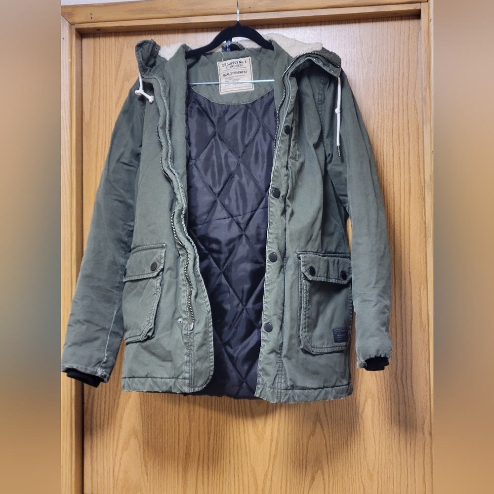 DB Supply No. 1 Utility Parka XS • Olive Green Quilted Jacket • Stockholm Sweden